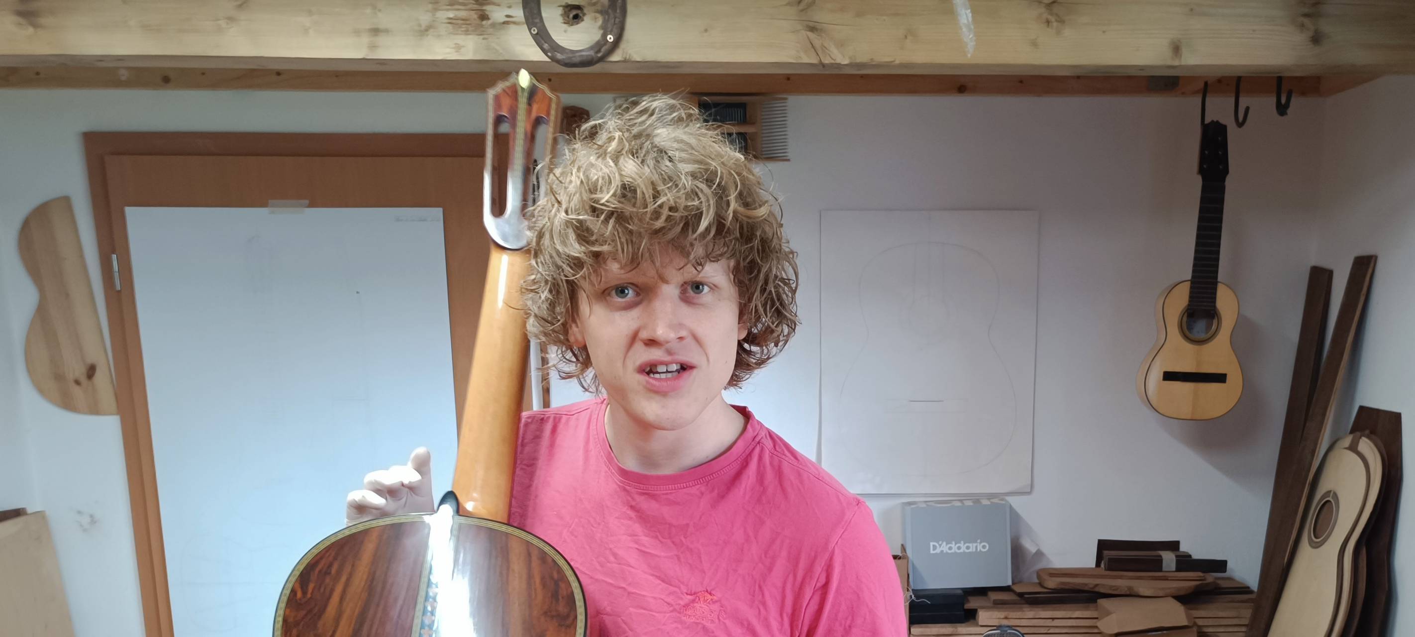 Zum Nachhören: Rockender Gitarrenbaumeister aus Winterberg