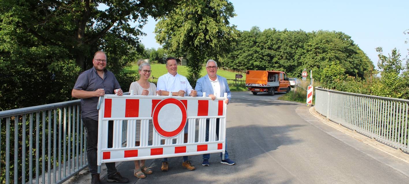 Olsberg: Frei Fahrt über rote Brücke