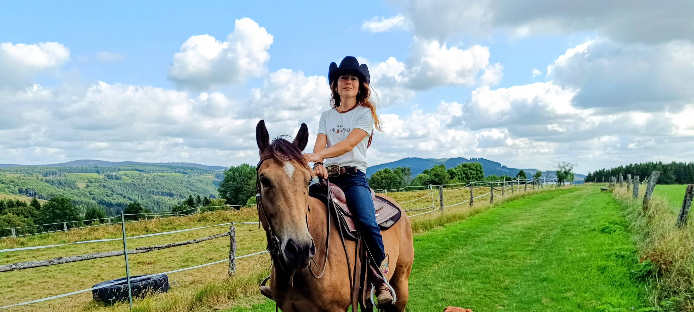 Miriam Pleiss liebt Ausritte über die Hochebenen bei Winterberg