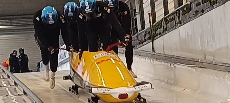 Viererbob-Start beim Training der deutschen Nationalmannschaft in Winterberg.