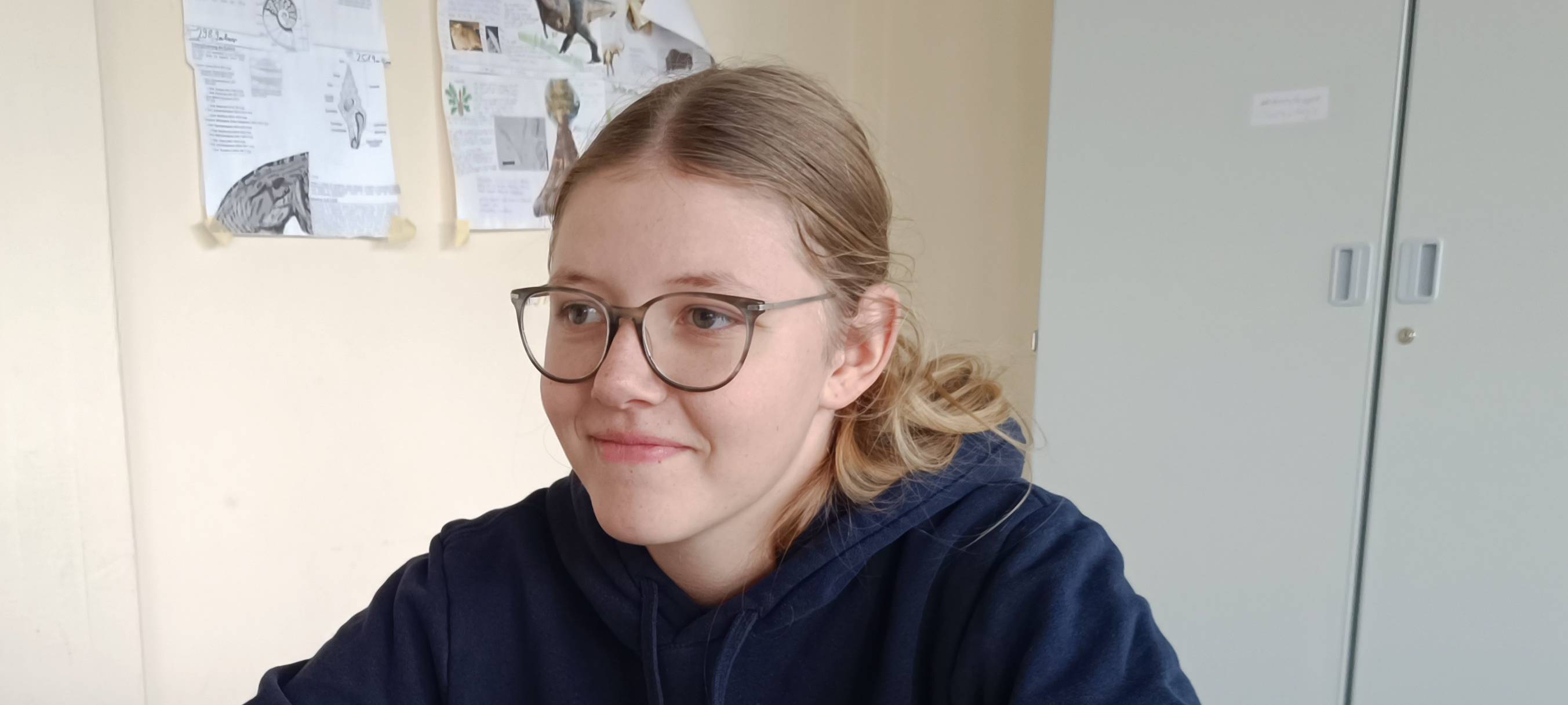 Nachwuchsbiathletin Sophie Diemel im Bio-Unterricht in der Winterberger Eliteschule des Sports