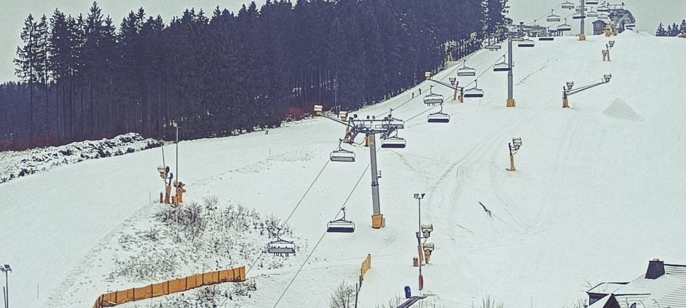 Der Poppenberg - Drehscheibe vom Winterberger Skikarussel