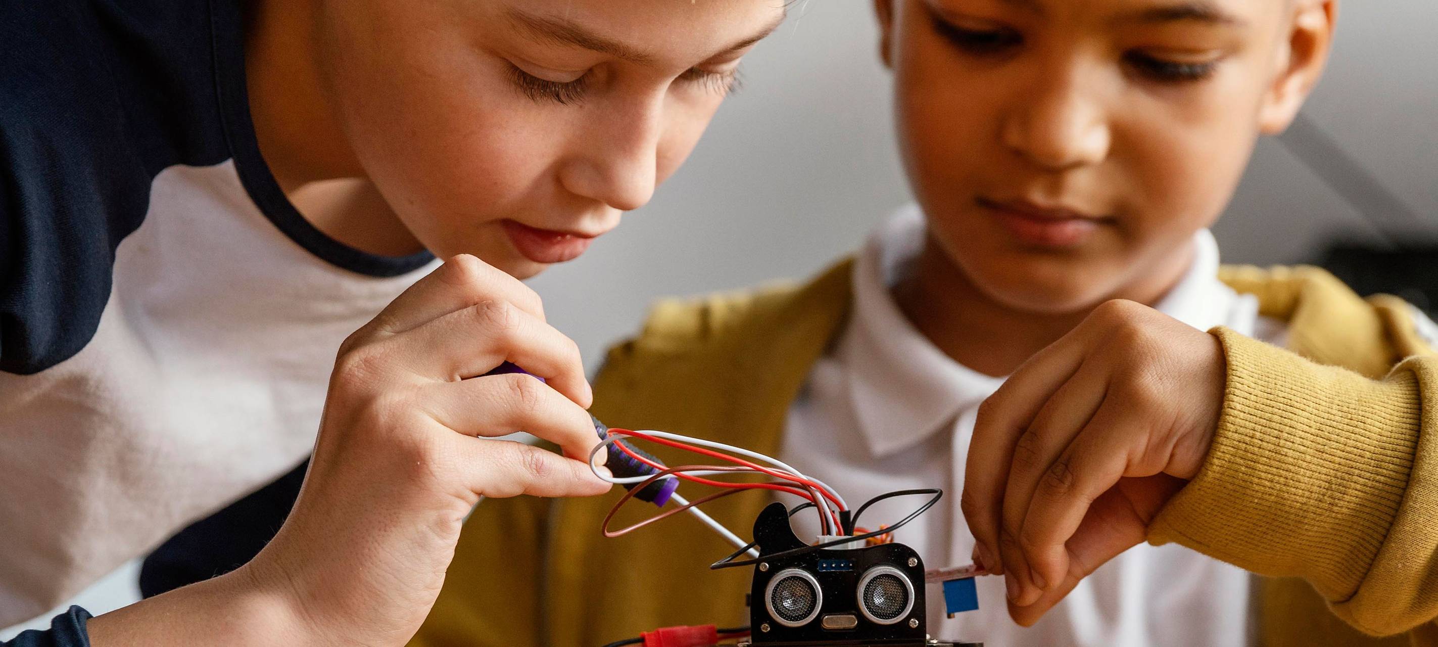 Gefahr durch kleine Knopfzellen