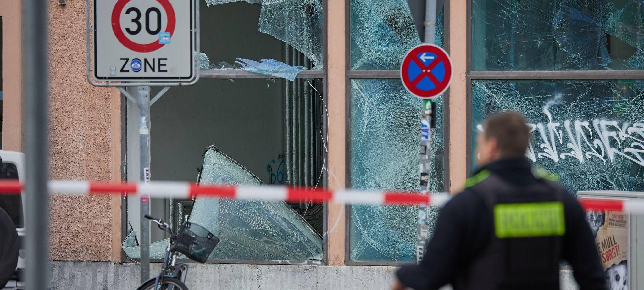 Schwere Schäden nach Silvester in Berlin-Schöneberg