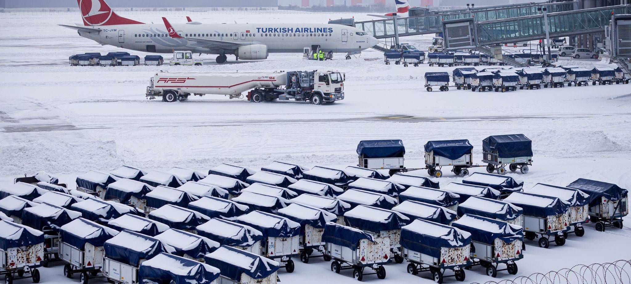 Winterwetter - Sturmtief Elli - Hannover Flughafen