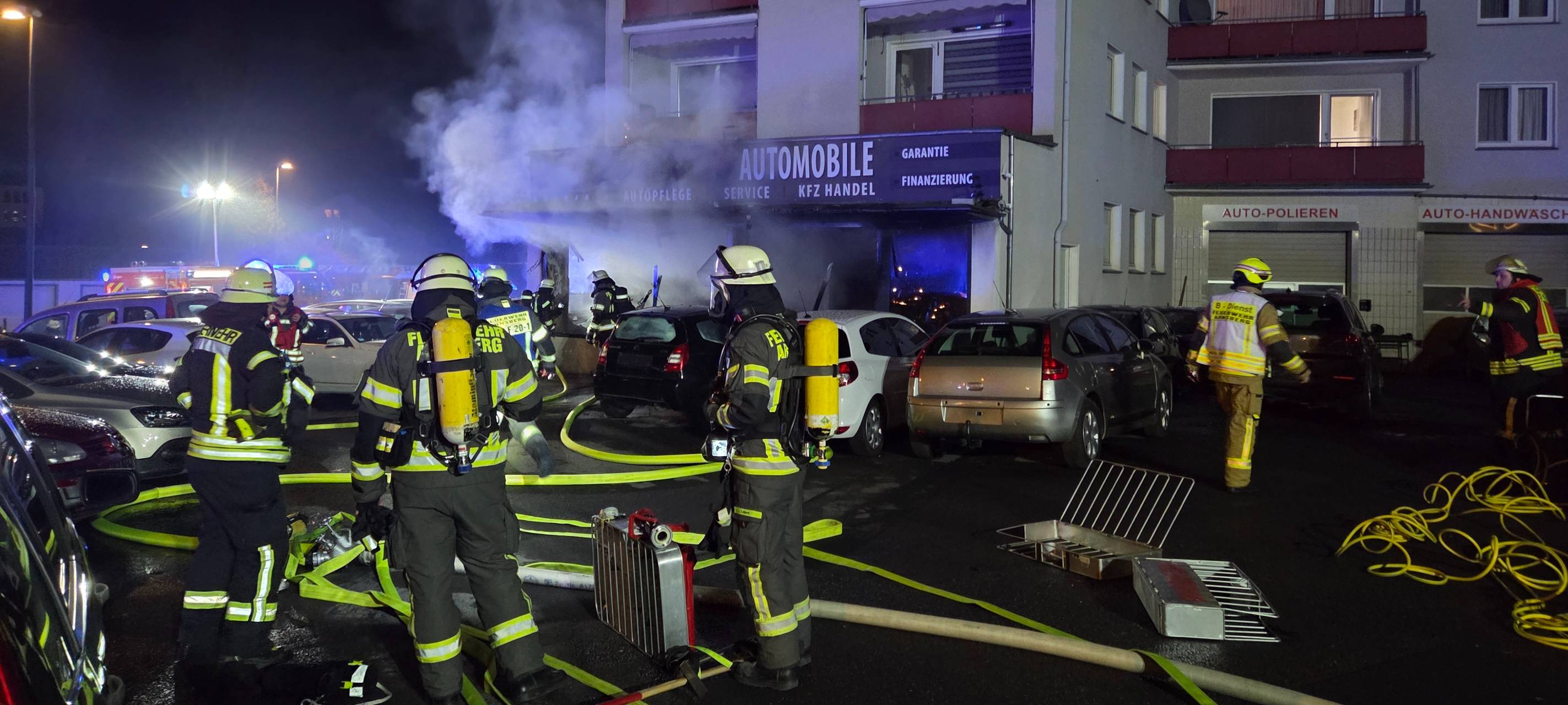 Brand bei Autohandel in Neheim