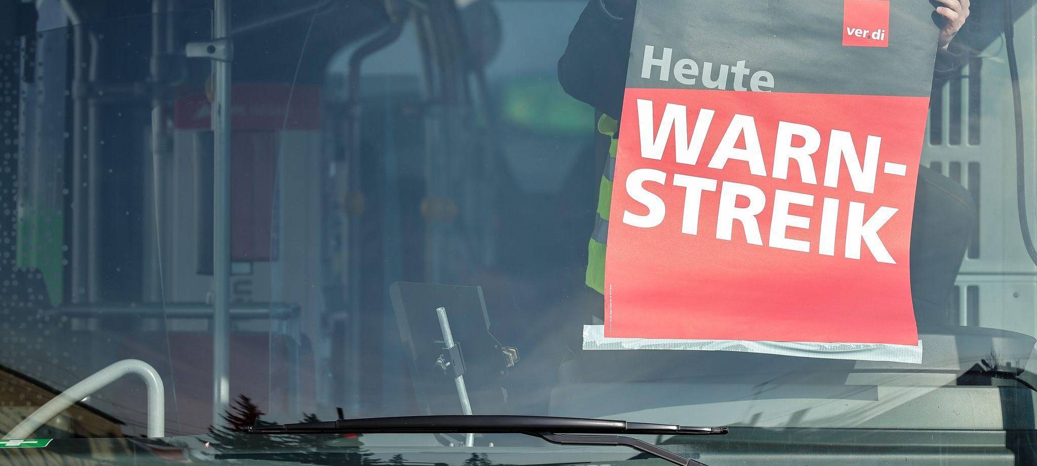 Warnstreiks im öffentlichen Nahverkehr geplant