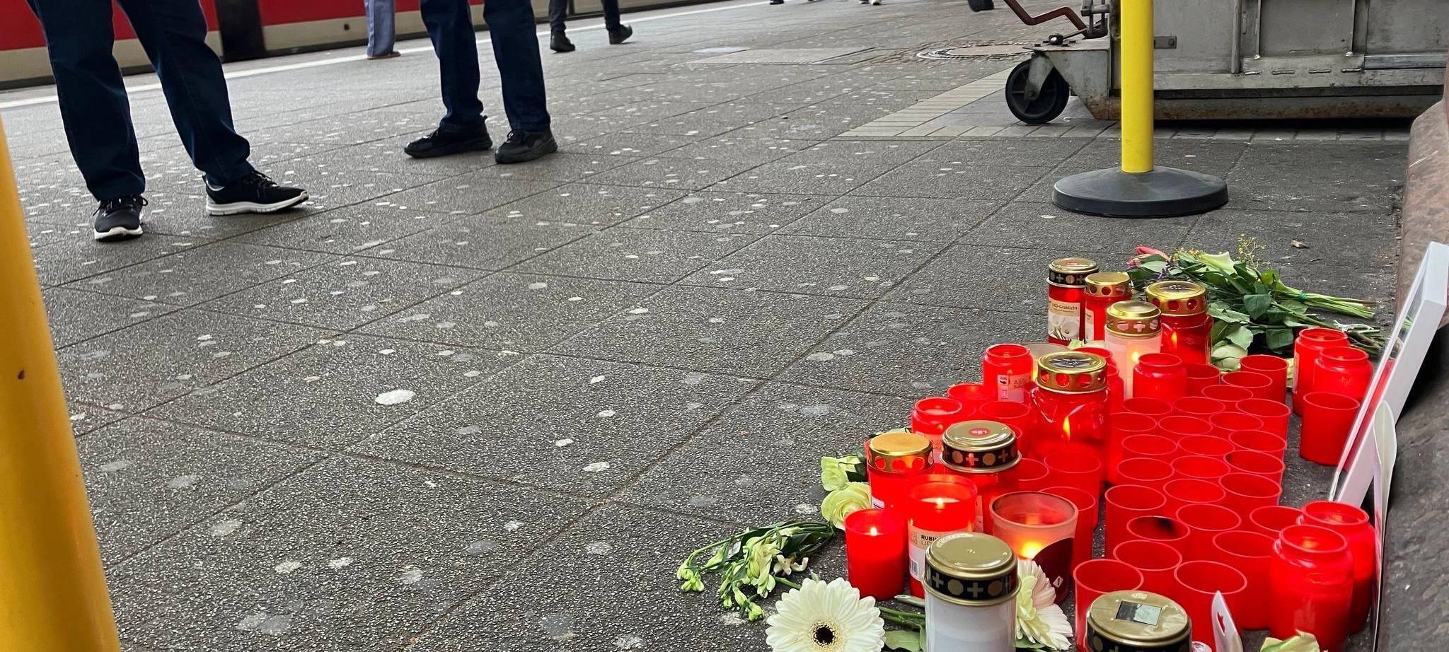 Zugbegleiter stirbt nach Angriff bei Ticketkontrolle