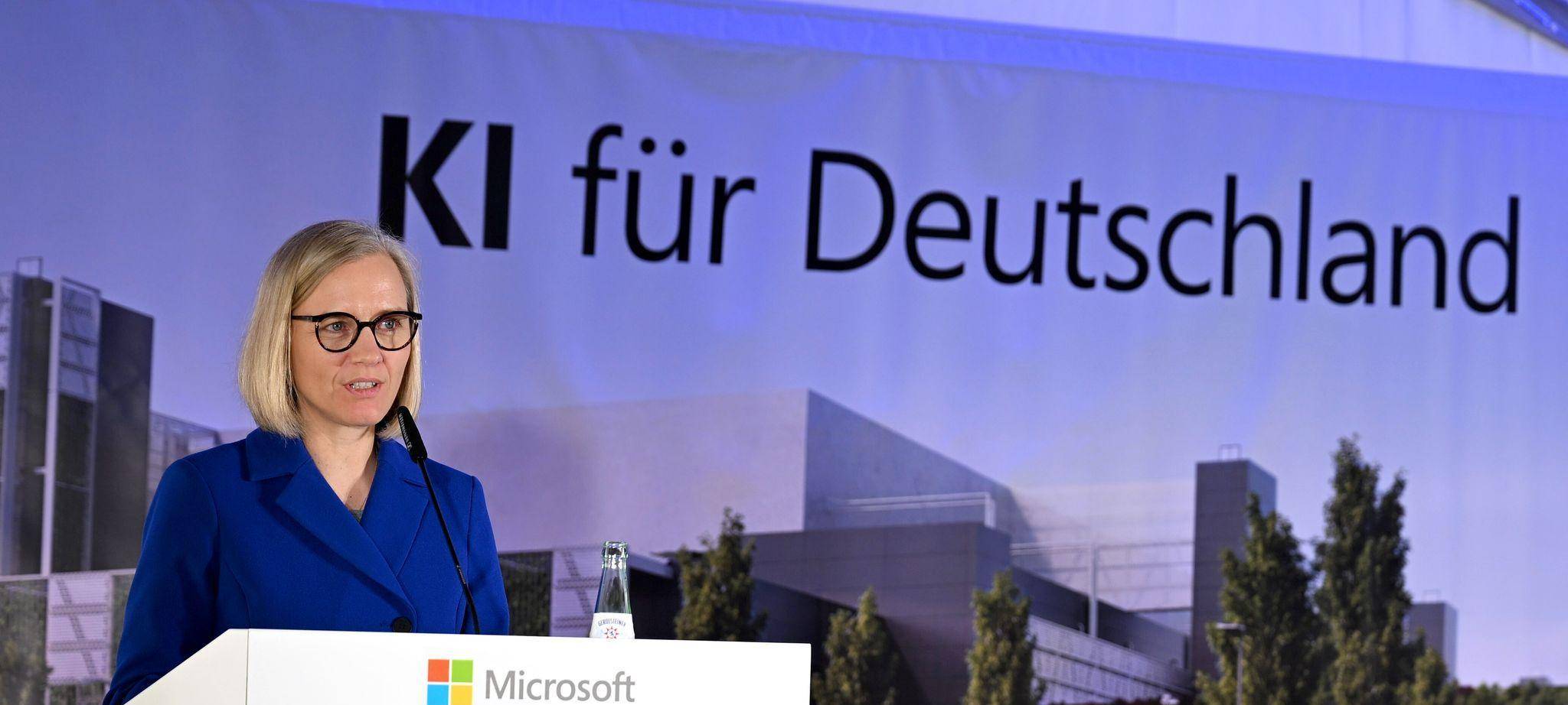 Microsoft baut Rechenzentrumsregion für KI-Anwendungen auf