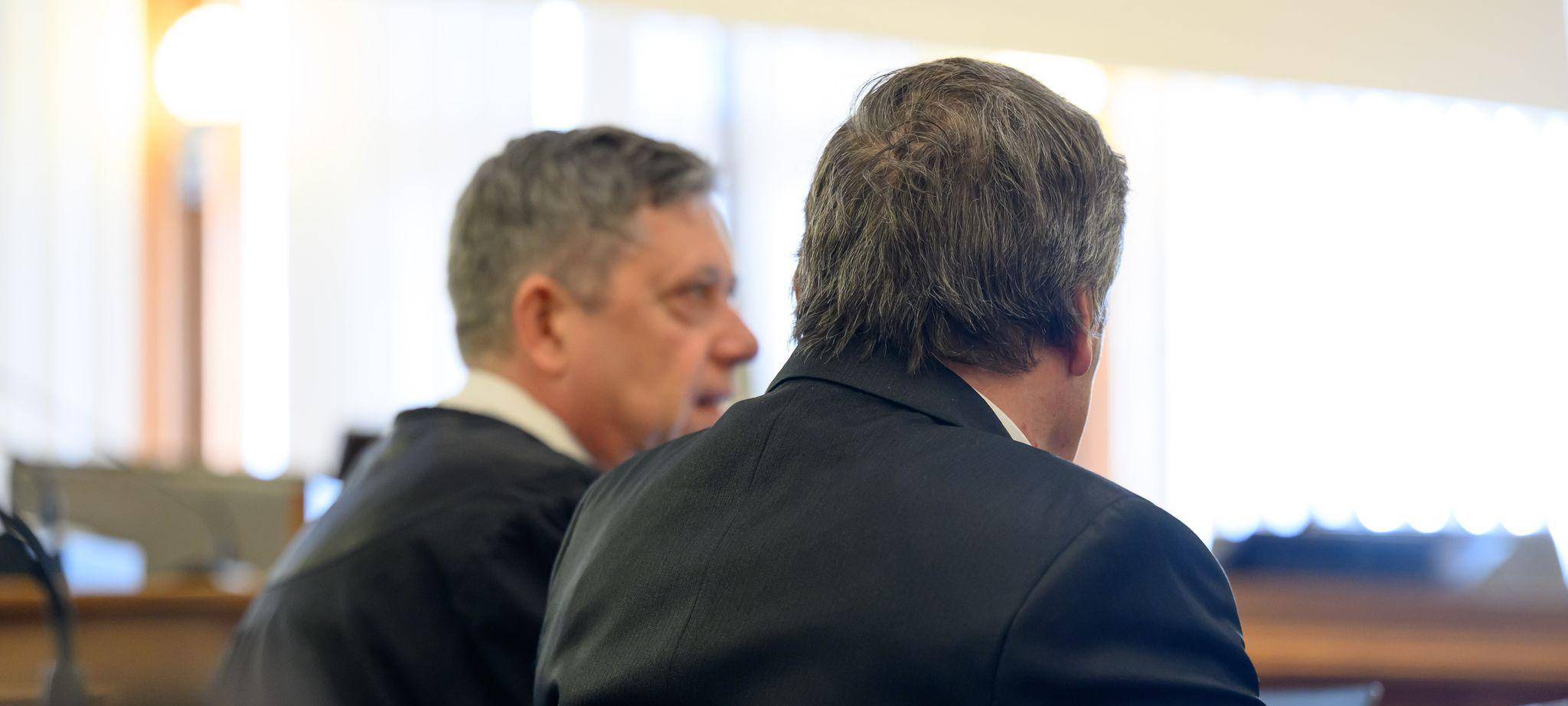 Prozessbeginn nach schwerem Unfall mit Reisebus