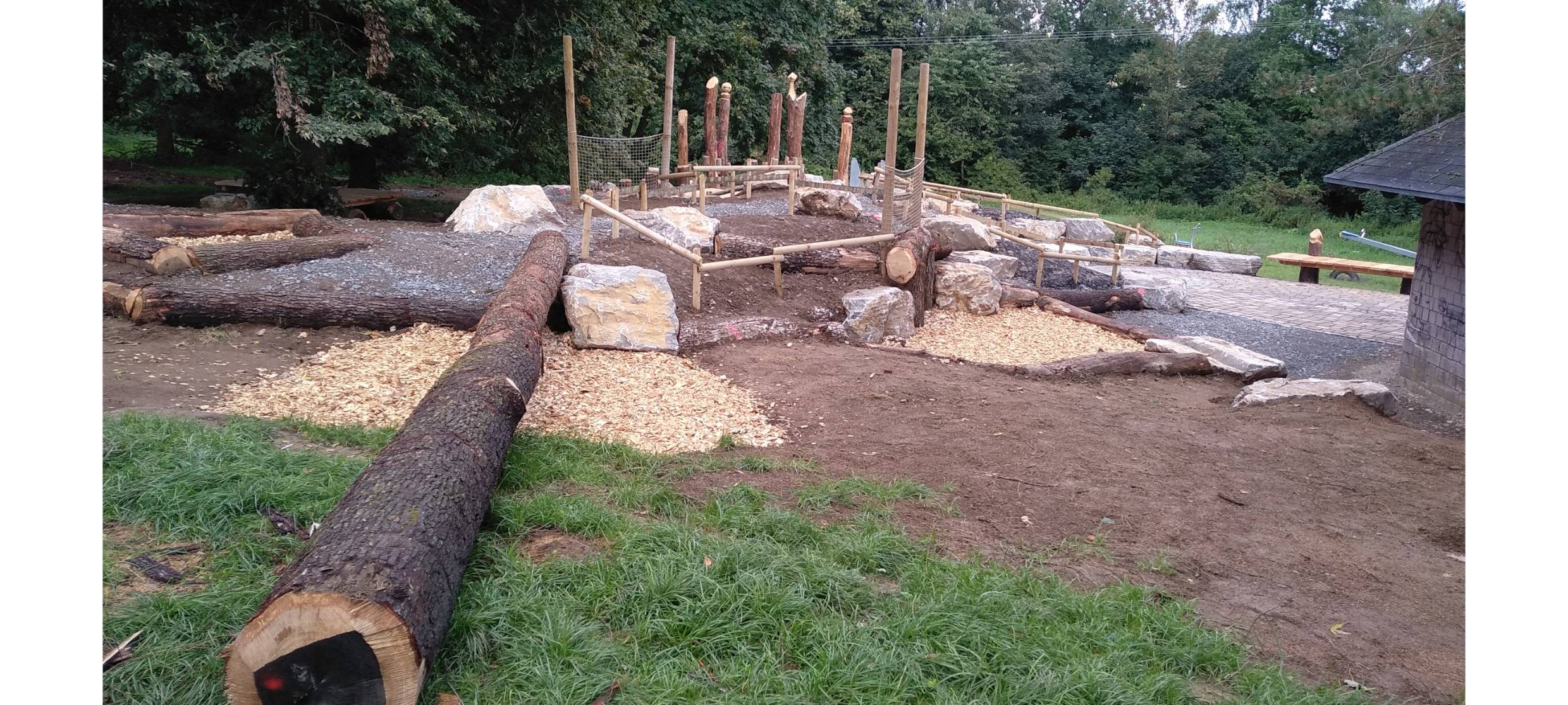 Rechtsextreme Schmierereien auf Spielplatz in Brilon