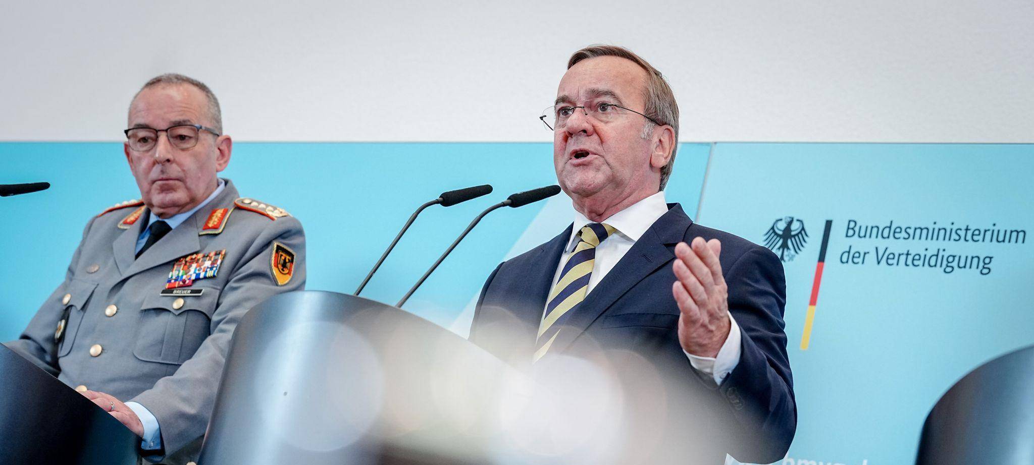 Verteidigungsminister stellt deutsche Militärstrategie vor