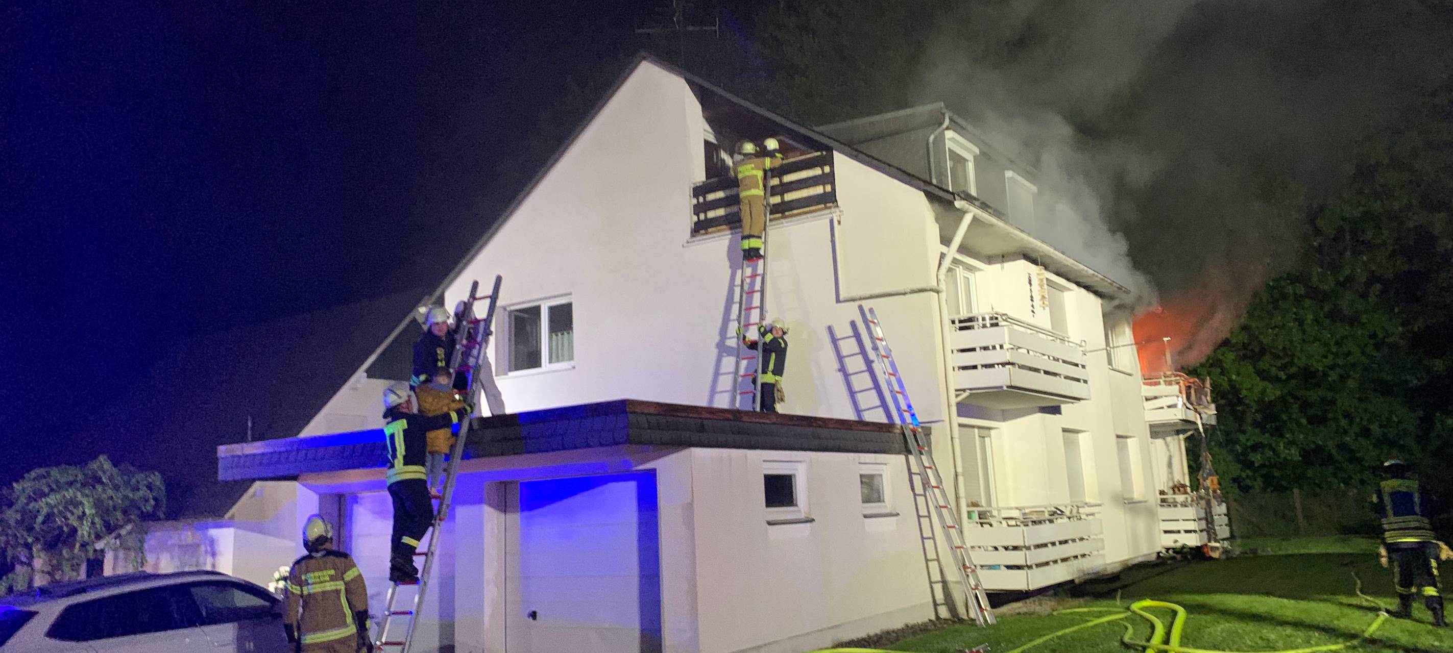 Brilon: Brand im Mehrfamilienhaus
