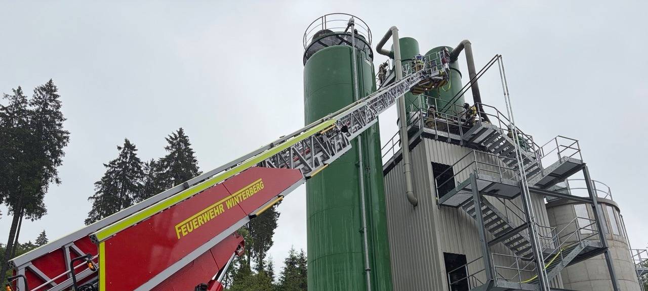 Winterberg: Brand in Asphaltmischwerk gelöscht