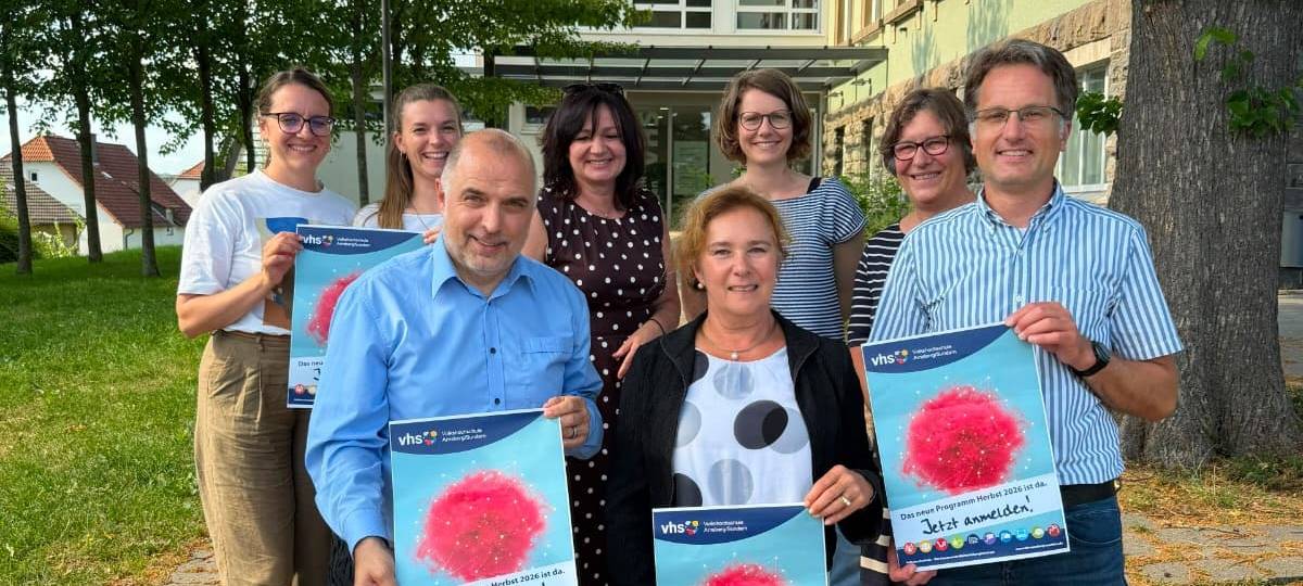 vhs will Ort für gesellschaftlichen Dialog sein