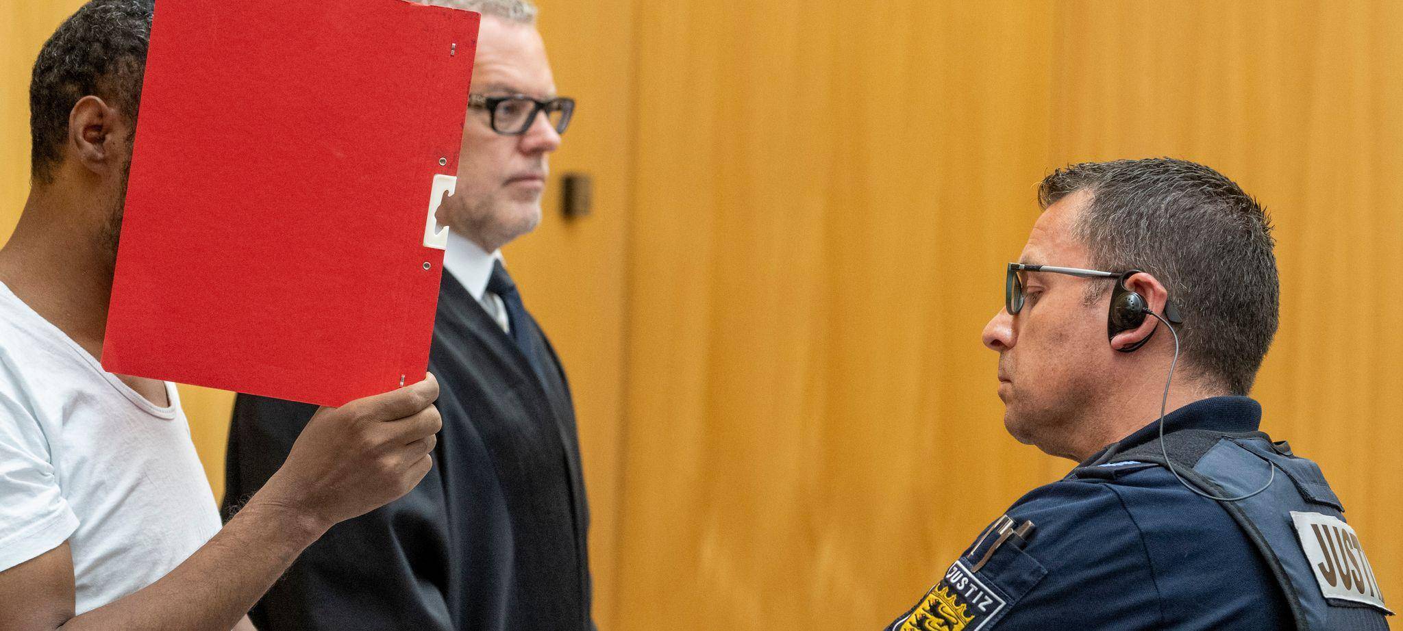 Prozess nach Messerangriff in Einkaufszentrum
