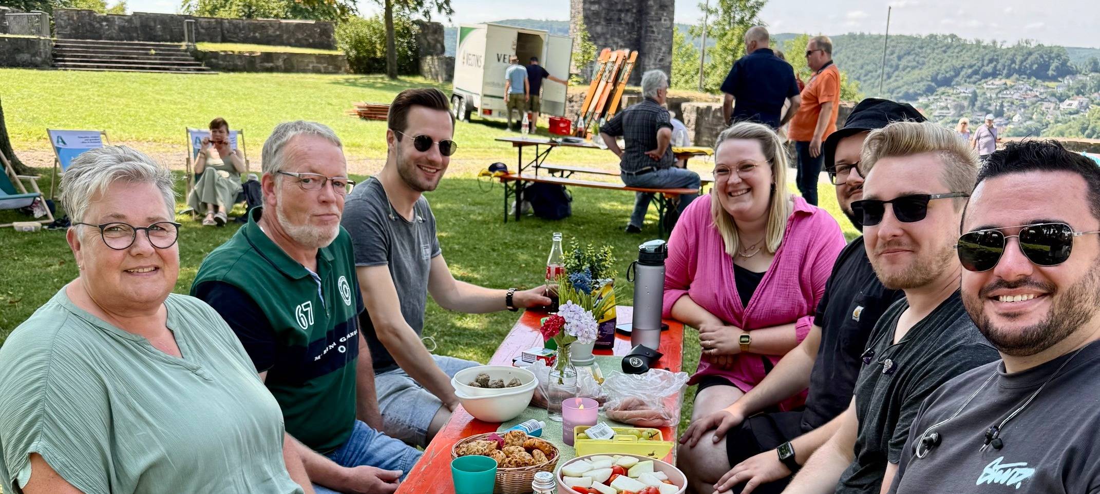 Picknick mit Aussicht auf dem Arnsberger Schlossberg