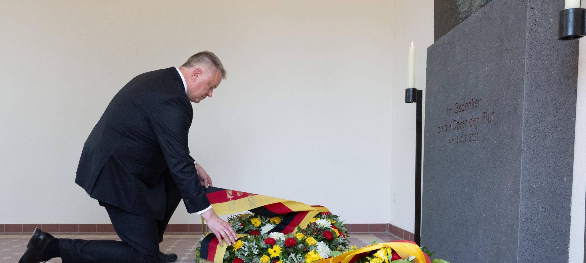 Gedenken Flutkatastrophe - Schnieder