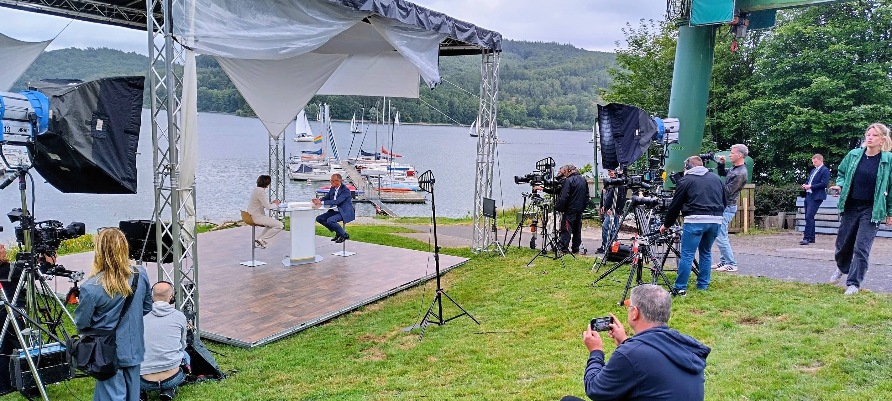 Hennesee: Merz-Sommerinterview