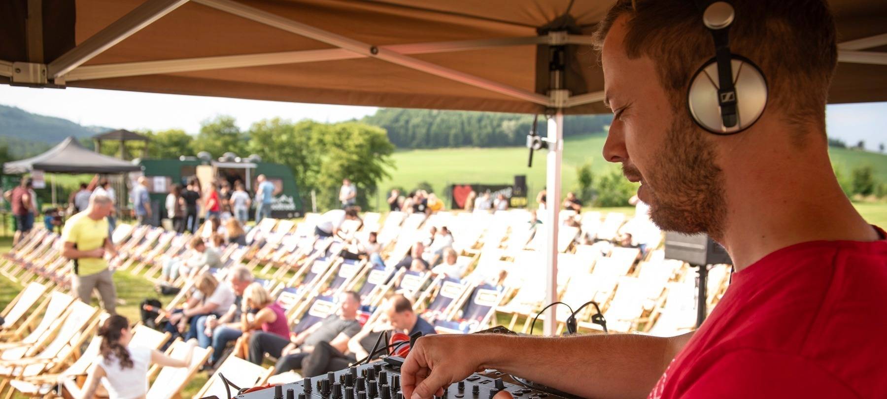 Das Radio Sauerland Open-Air-Kino am Flugplatz Meschede-Schüren