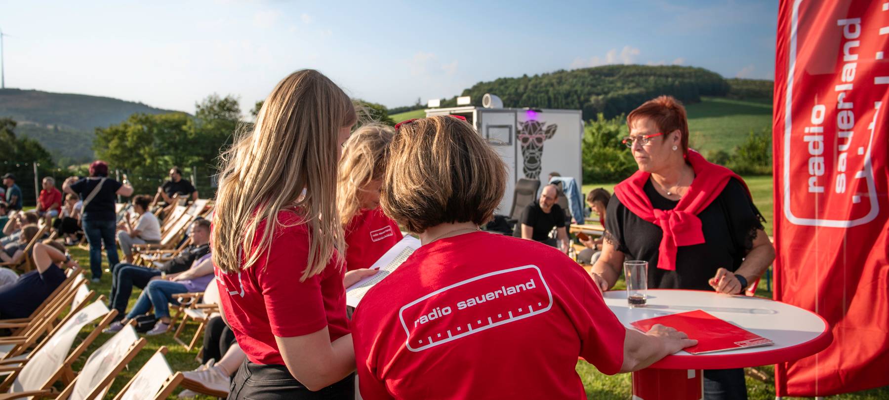 Das Radio Sauerland Open-Air-Kino am Flugplatz Meschede-Schüren