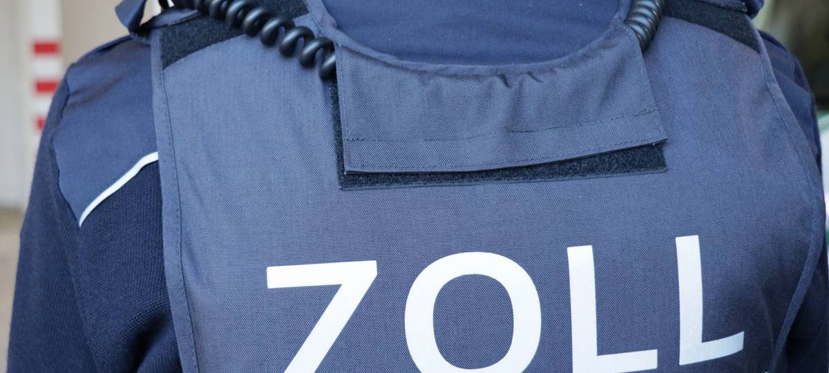 Zoll beschlagnahmt illegale Vapes und Zigaretten