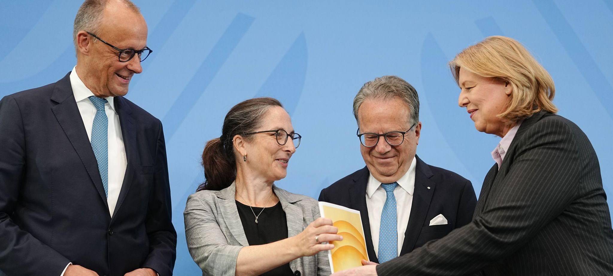 Rentenkommission legt Bericht vor