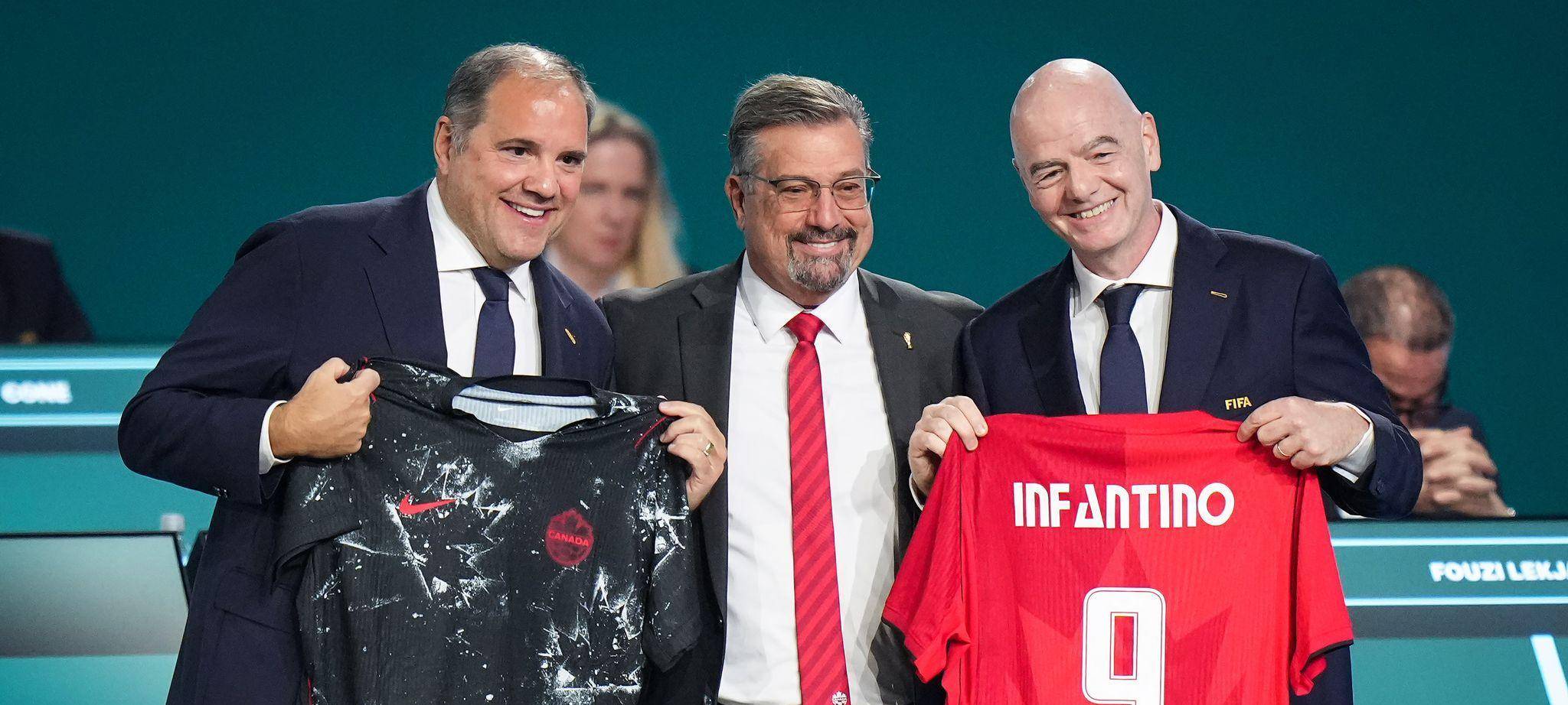 Victor Montagliani (l) und Gianni Infantino (r)