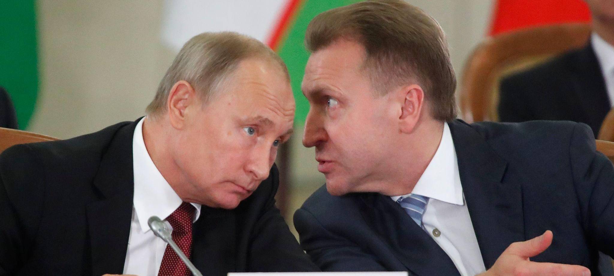Kremlchef Wladimir Putin und Igor Schuwalow