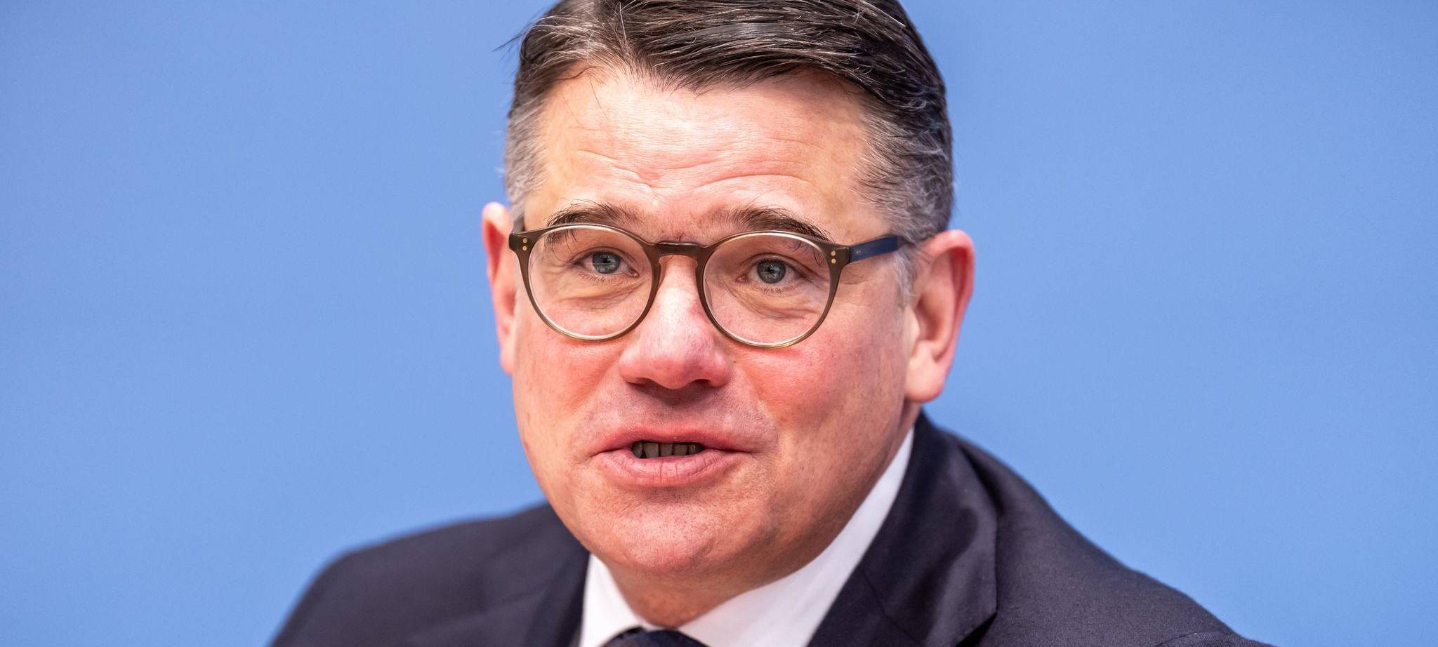 Regierungschef Boris Rhein