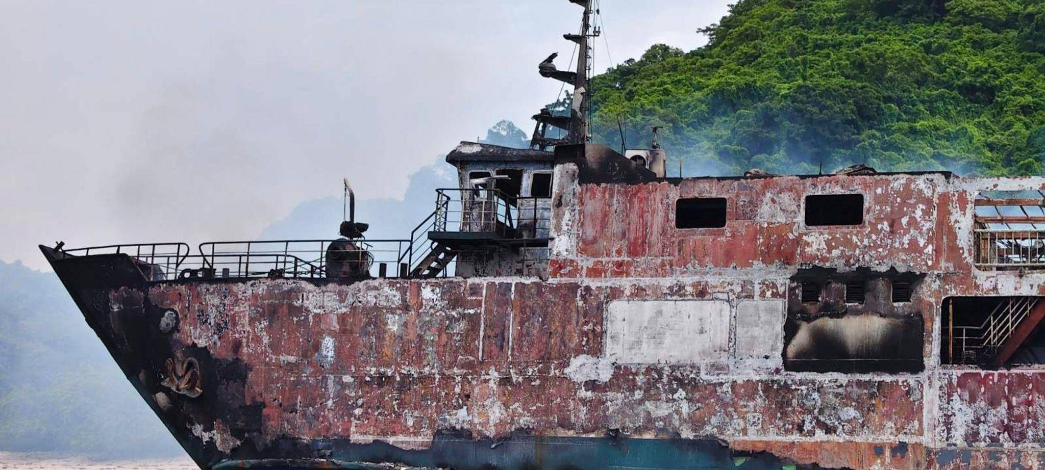 Brand auf Fähre auf den Philippinen