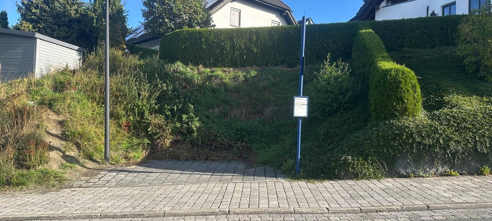 Barrierefreier Ausbau für zwei marode Bushaltestellen