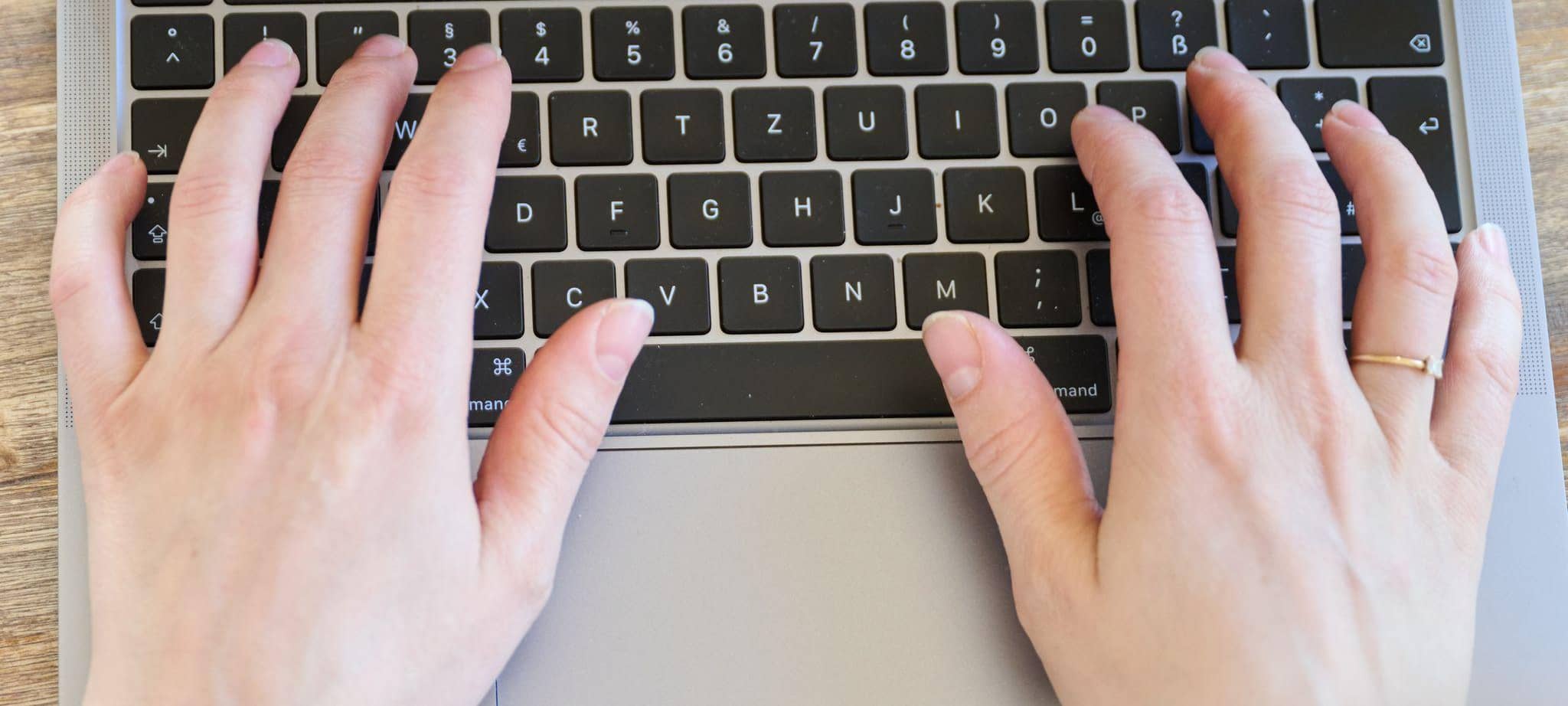 Arbeiten am Laptop