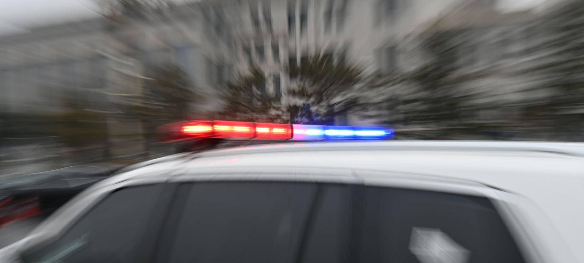 China - Blaulicht auf einem Polizeiwagen
