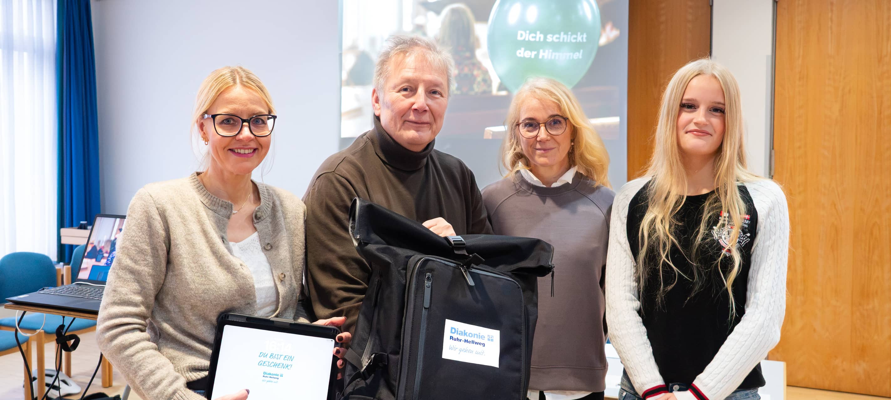 Rucksack bringt Diakonie-Arbeit näher