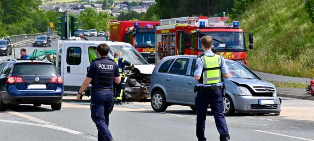 Sauerland: Staus am Autobahnzubringer in Olsberg