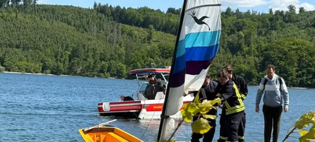 Sundern: Jolle kentert auf dem Sorpesee