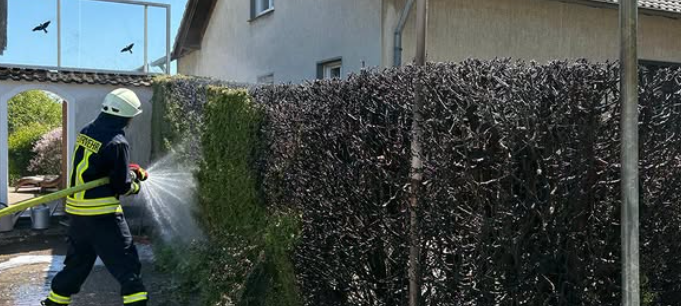 Feuerwehr Sundern warnt vor offenem Feuer im Freien