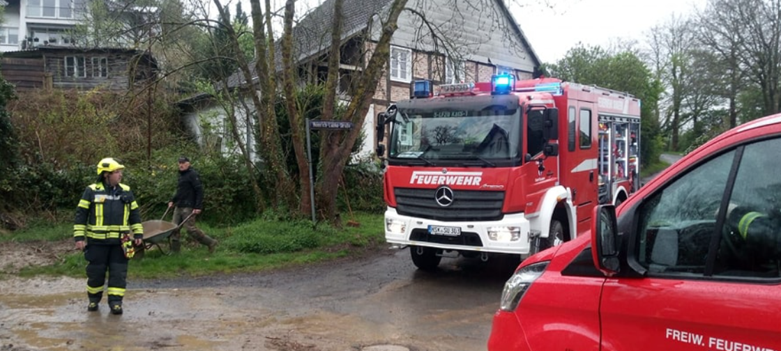 Sauerland: Dauerregen sorgt für Feuerwehreinsätze
