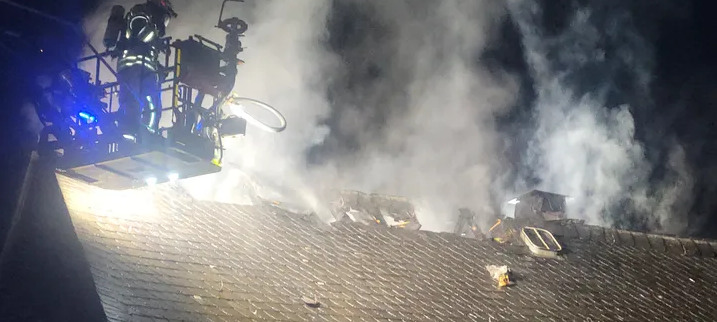 Zum Nachhören: Dachstuhlbrand in Olsberg