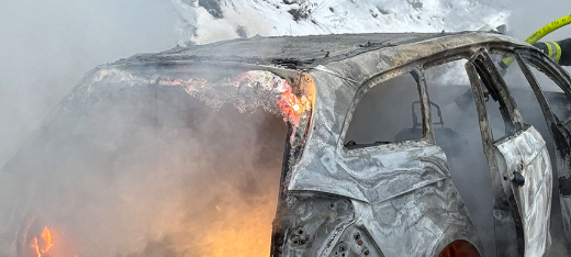 Auto brennt in Sundern-Langscheid aus