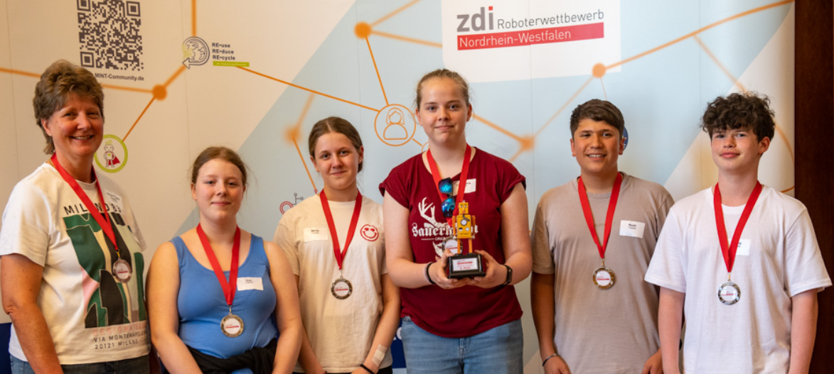 Arnsberger Gymnasium bei Roboterwettbewerb-Finale
